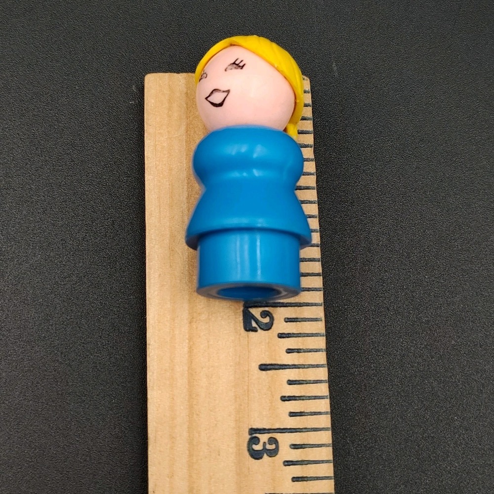 Set-4 Fisher Price Little People VTG Train Conductor Mom Boy Dog Collectabl📸👀 - Picture 13 of 16